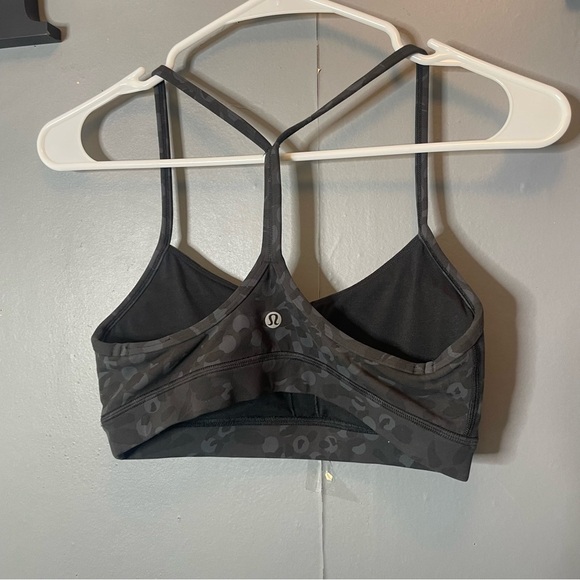 Lululemon Flow Y Nulu Bra *Light Support, A–C Cups
Intertwined Camo Deep Coal 6 - Picture 6 of 8